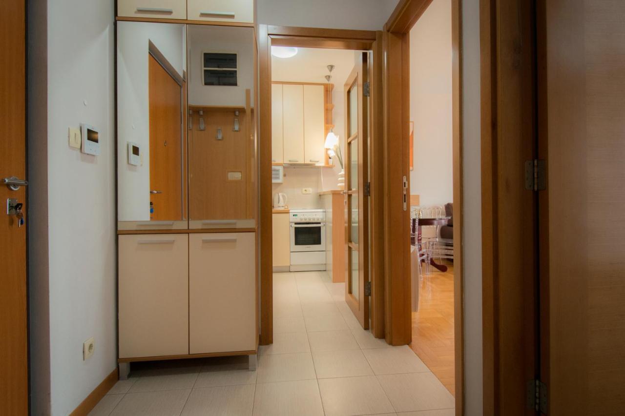 פודגוריצה City Nest Apartment מראה חיצוני תמונה