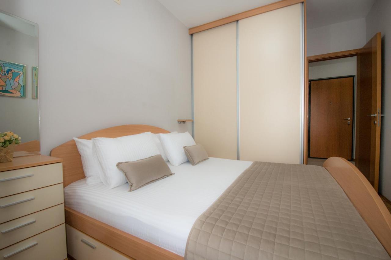 פודגוריצה City Nest Apartment מראה חיצוני תמונה